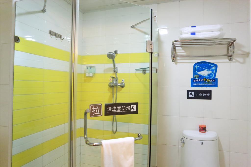 7Days Inn Zhuhai North Railway Station Jinding Exterior foto